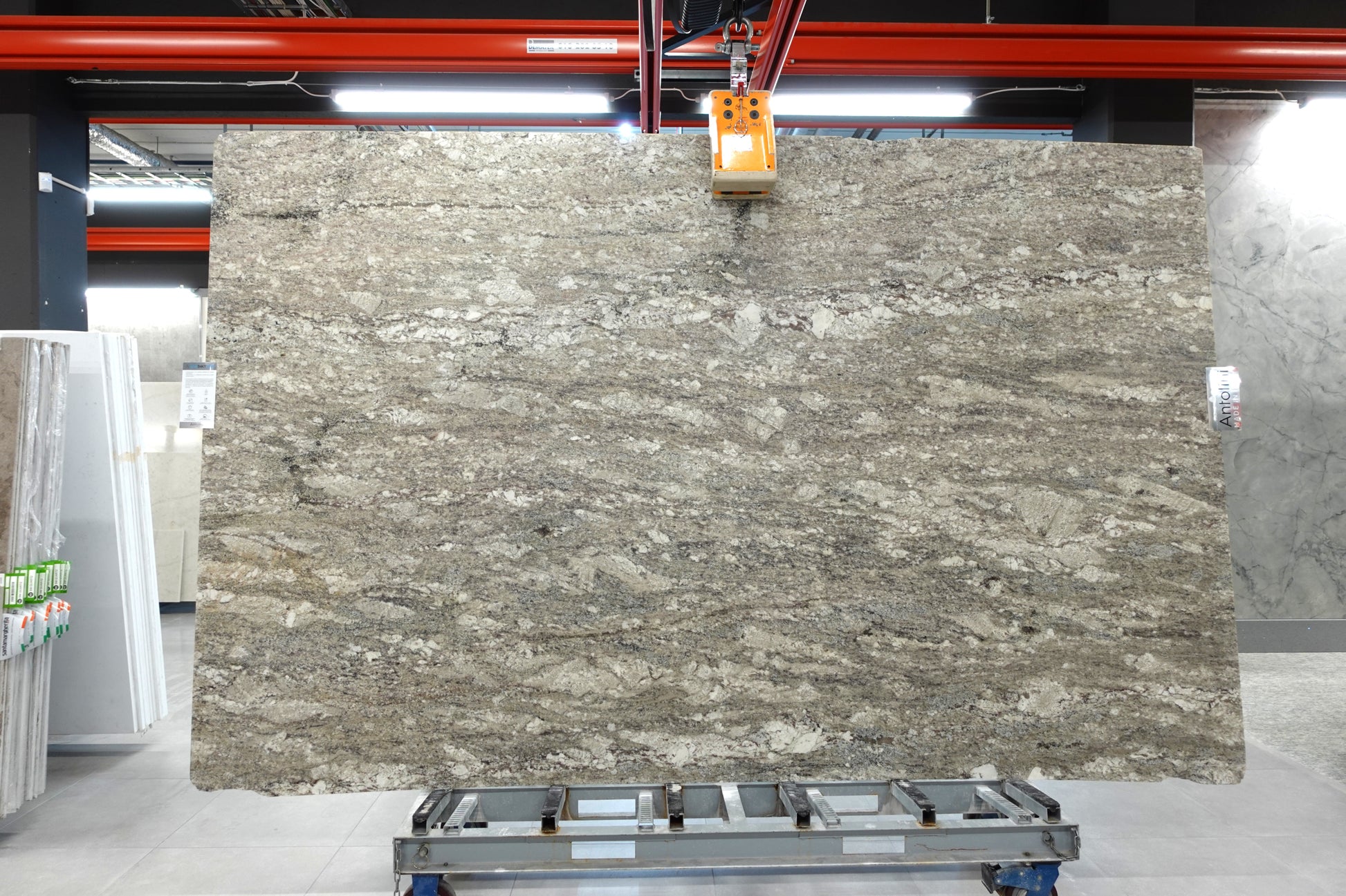 Granit Taupe White matt
